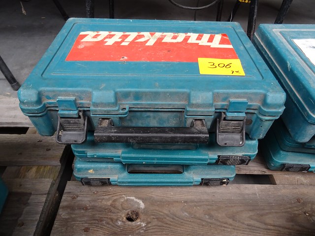 2x wipzaag makita + boormachine makita - afbeelding 1 van  4