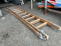 2x10 houten ladder - afbeelding 1 van  2