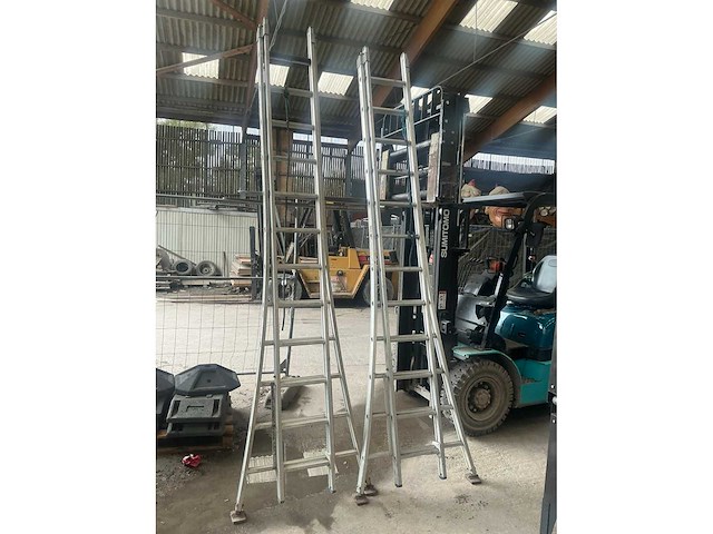 2x12 aluminium schuifladder (2x) - afbeelding 1 van  5