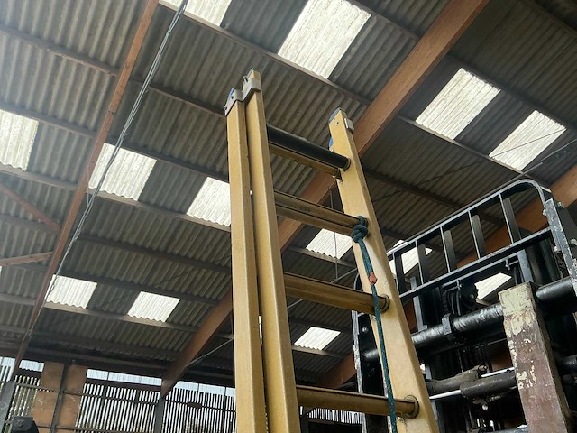 2x12 polyester schuifladder - afbeelding 3 van  3