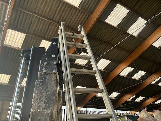 2x14 2 delige schuifladder - afbeelding 3 van  3