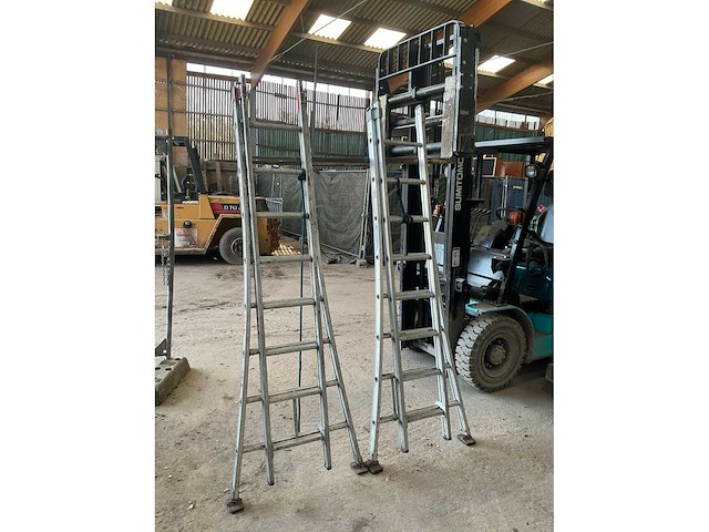2x8 schuifladder (2x) - afbeelding 1 van  5