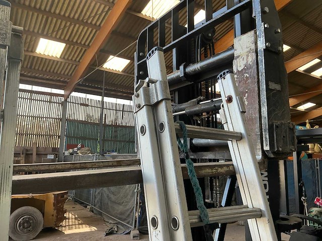 2x8 schuifladder (2x) - afbeelding 5 van  6