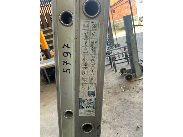 2x8 schuifladder (2x) - afbeelding 6 van  6