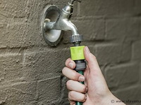 2xtuinslang met koppelingen en sproeier - afbeelding 2 van  4