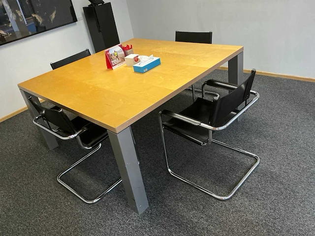 (2x)vergadertafel + (8x) stoel - afbeelding 8 van  9