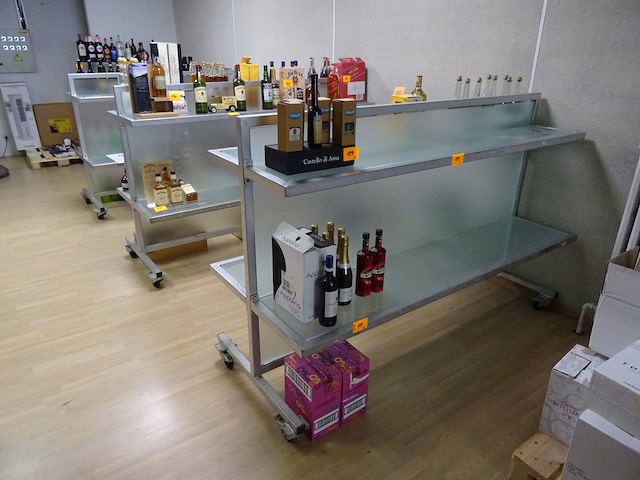 3 + 1 verrijdbaar metalen/glazen presentatiemeubel - afbeelding 1 van  5