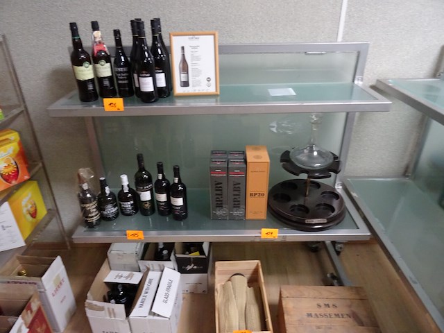 3 + 1 verrijdbaar metalen/glazen presentatiemeubel - afbeelding 4 van  5