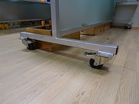 3 + 1 verrijdbaar metalen/glazen presentatiemeubel - afbeelding 5 van  5