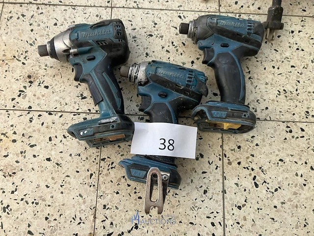 3 accu slagmoersleutels makita - afbeelding 1 van  3