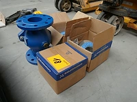3 adapters grundfos + balkeerklep socla sas