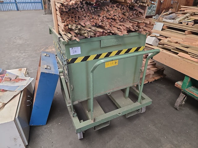 3 afvalcontainers - afbeelding 4 van  8