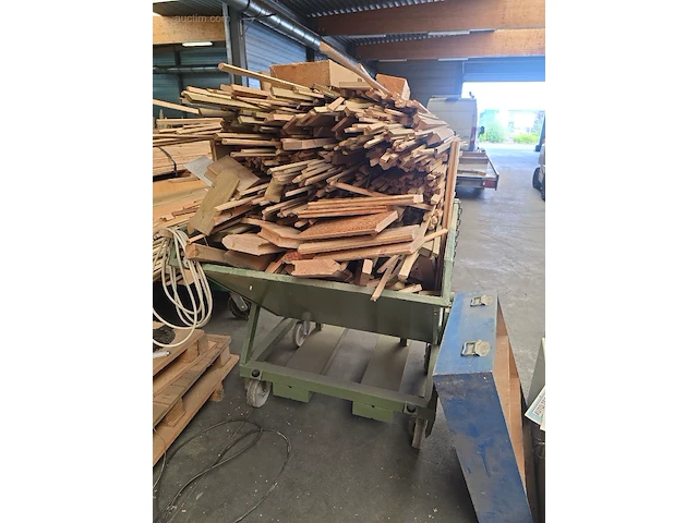 3 afvalcontainers - afbeelding 5 van  8