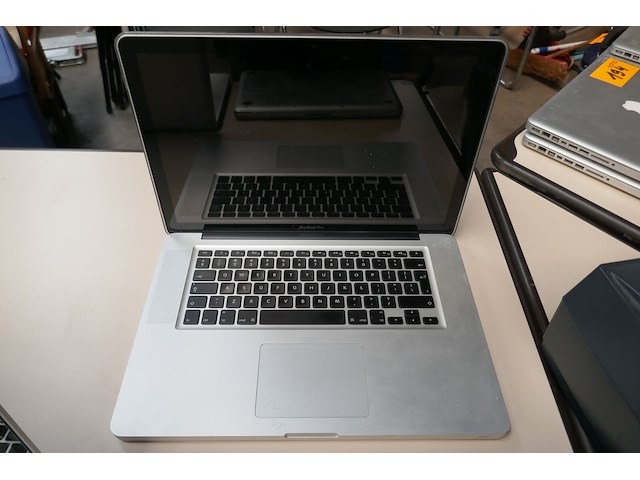 3 apple macbook pro - afbeelding 4 van  8