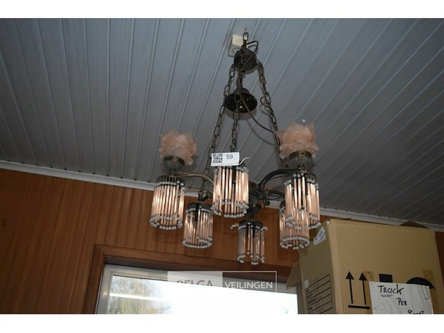 3 armige luster met glazen lampkap licht beschadigd - afbeelding 1 van  5