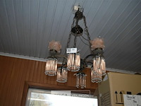 3 armige luster met glazen lampkap licht beschadigd - afbeelding 1 van  5