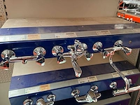 3 bad of keuken kranen