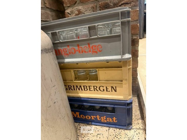 3 bakken bierglazen - afbeelding 2 van  2