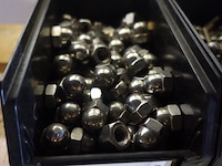 3 bakken dopmoeren, veiligheidsmoeren, bolkop-inbusbouten - afbeelding 6 van  8