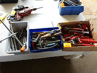 3 bakken materiaal - afbeelding 1 van  5