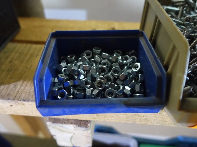 3 bakken moeren en vijzen - afbeelding 6 van  8