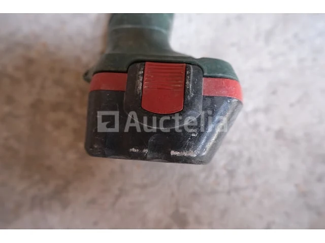 3 batterij-aangedreven gereedschappen - afbeelding 2 van  13