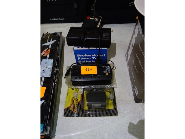 3 batterijladers - afbeelding 1 van  1