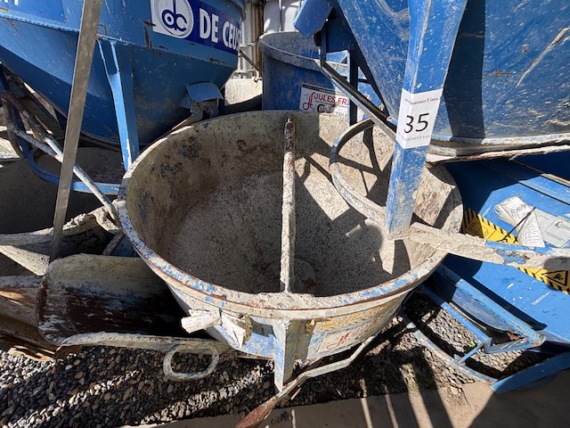 3 betonkubels boscaro - afbeelding 3 van  4