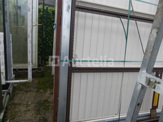 3 bovenliggende garagedeuren - afbeelding 13 van  16