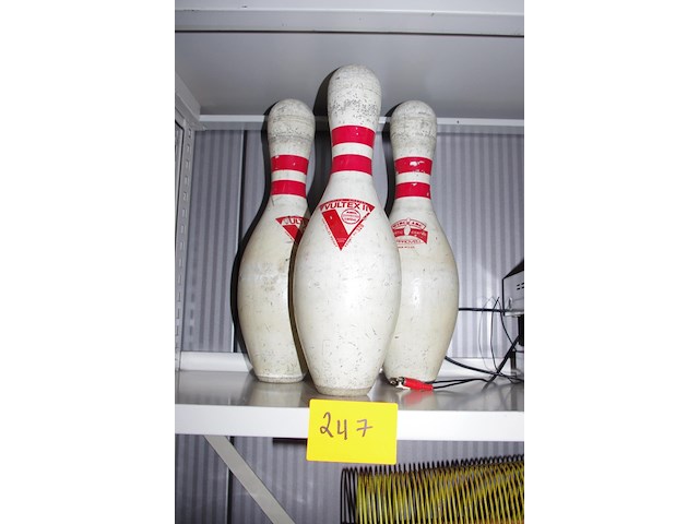 3 bowlingkegels - afbeelding 1 van  1