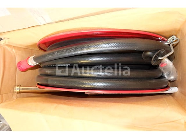 3 brandslangen op de wandslanghaspel - afbeelding 2 van  6