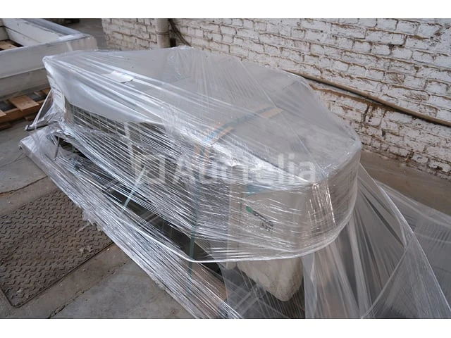3 buitenunits voor airconditioning - afbeelding 1 van  7