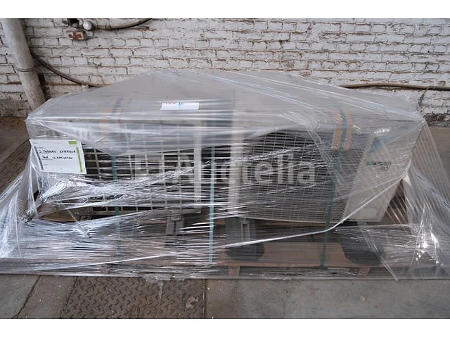 3 buitenunits voor airconditioning - afbeelding 2 van  7