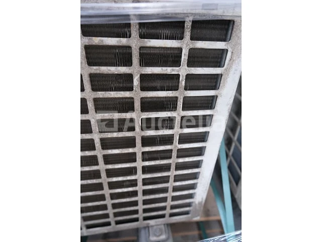 3 buitenunits voor airconditioning - afbeelding 7 van  7