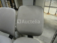 3 bureaustoelen op wielen