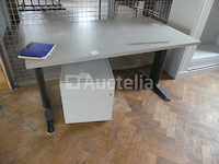 3 bureautafels - afbeelding 1 van  5