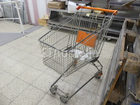 3 caddy-trolleys
