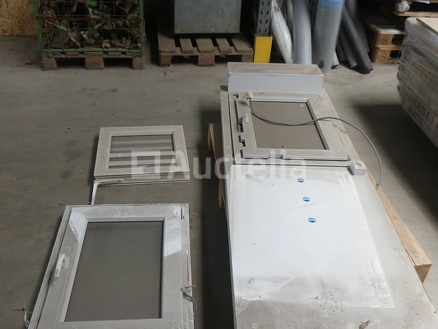3 chassis - afbeelding 1 van  8