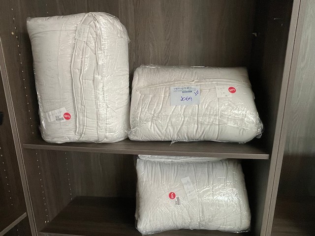 3 dekbedden 240 x 200 cm - afbeelding 1 van  3