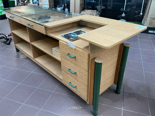 3-delig houten receptie- en baliemeubel - afbeelding 1 van  6