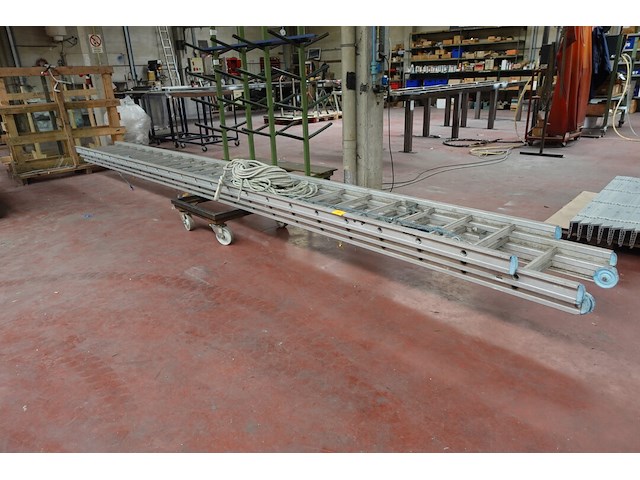 3-delige alu ladder - afbeelding 1 van  7