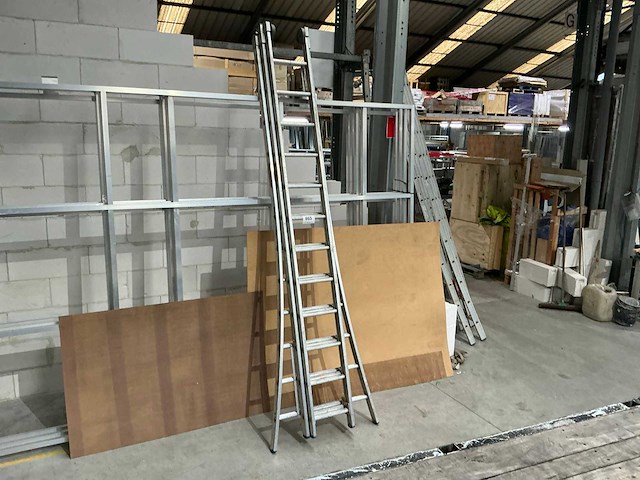 3 delige alu schuifladder - afbeelding 2 van  3