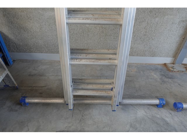 3 delige ladder - afbeelding 3 van  5