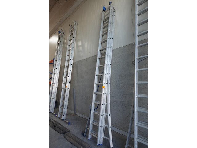 3 delige ladder - afbeelding 1 van  6