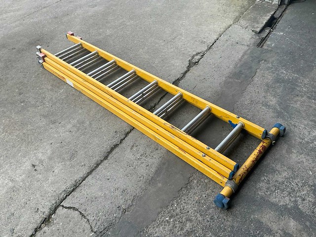 3 delige polyester schuifladder - afbeelding 2 van  2