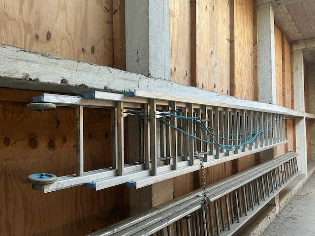 3-delige schuifladder - afbeelding 1 van  4