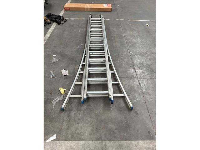 3-delige uitschuifbare ladder - afbeelding 2 van  5