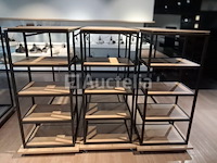 3 designer plankdisplays op wielen - afbeelding 1 van  2