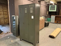 3-deurs lockerkast - afbeelding 1 van  3