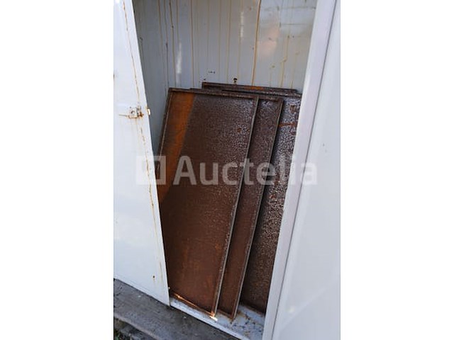 3-deurs metalen kast - afbeelding 3 van  11